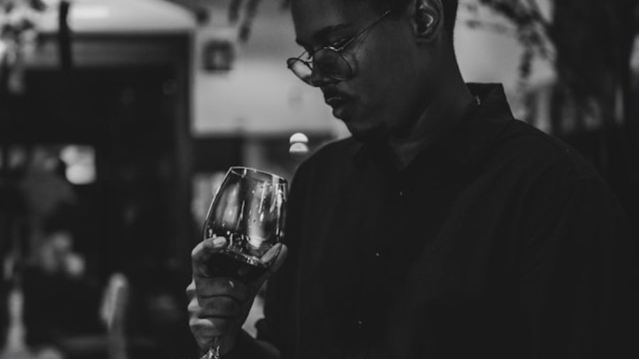 Scegliere il vino giusto – consigli pratici per ogni occasione